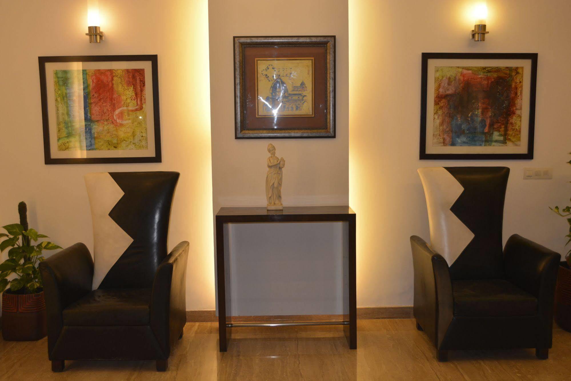 Mint Casa Hotel