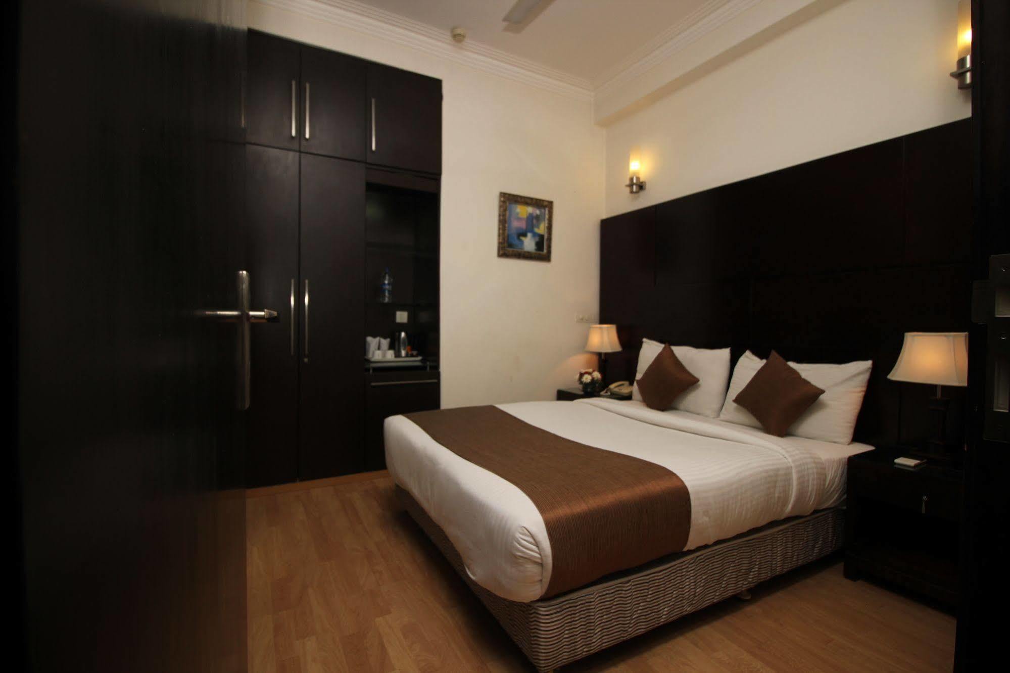 Mint Casa 3*